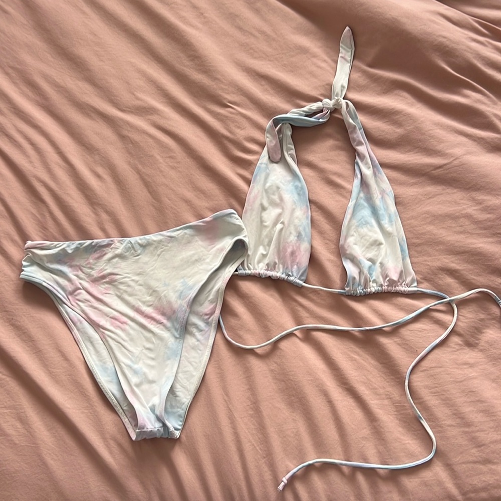 Frankie’s bikini set size medium